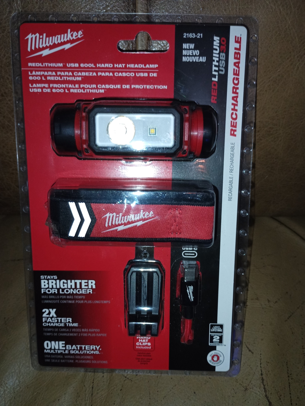 Milwaukee 600 Lumens LED REDLITHIUM Hard Hat Headlamp